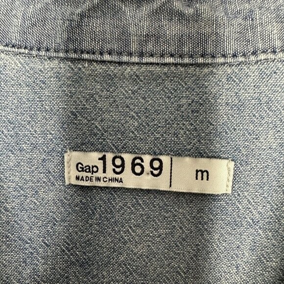 Gap 1969 Denim Boyfriend Shirt Blue Polka Dot Button up Cotton Size M - Picture 6 of 10